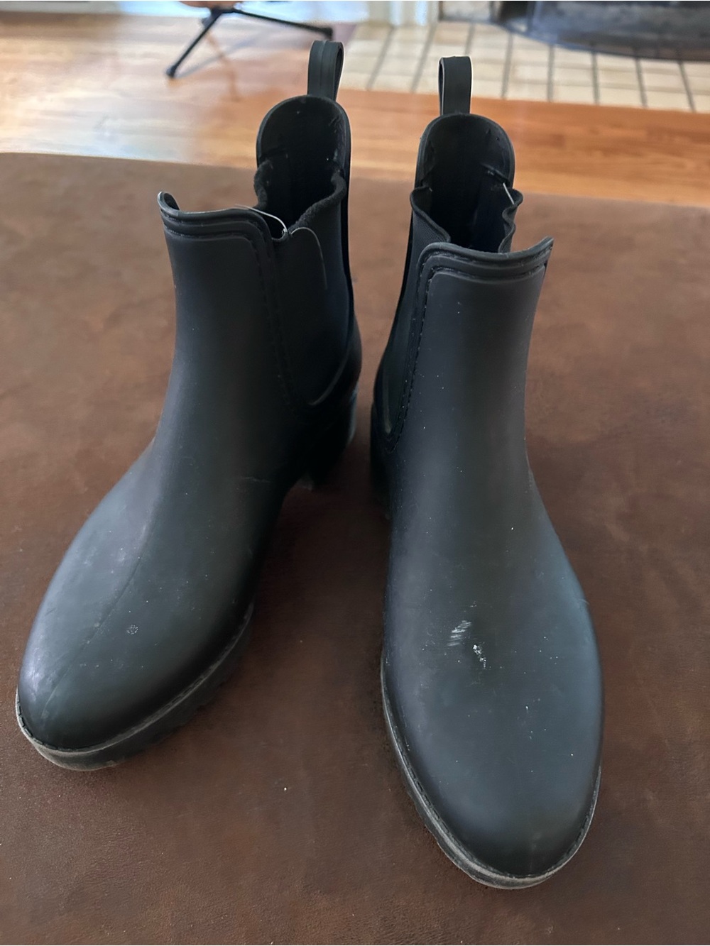 Women's Black Rain Boots - Sleek Slip-On Style